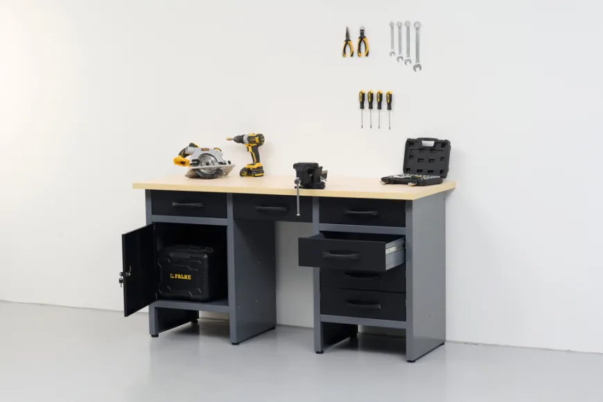 Arbeidsbenk med skap/skuffer 160 x 60 x 85 cm