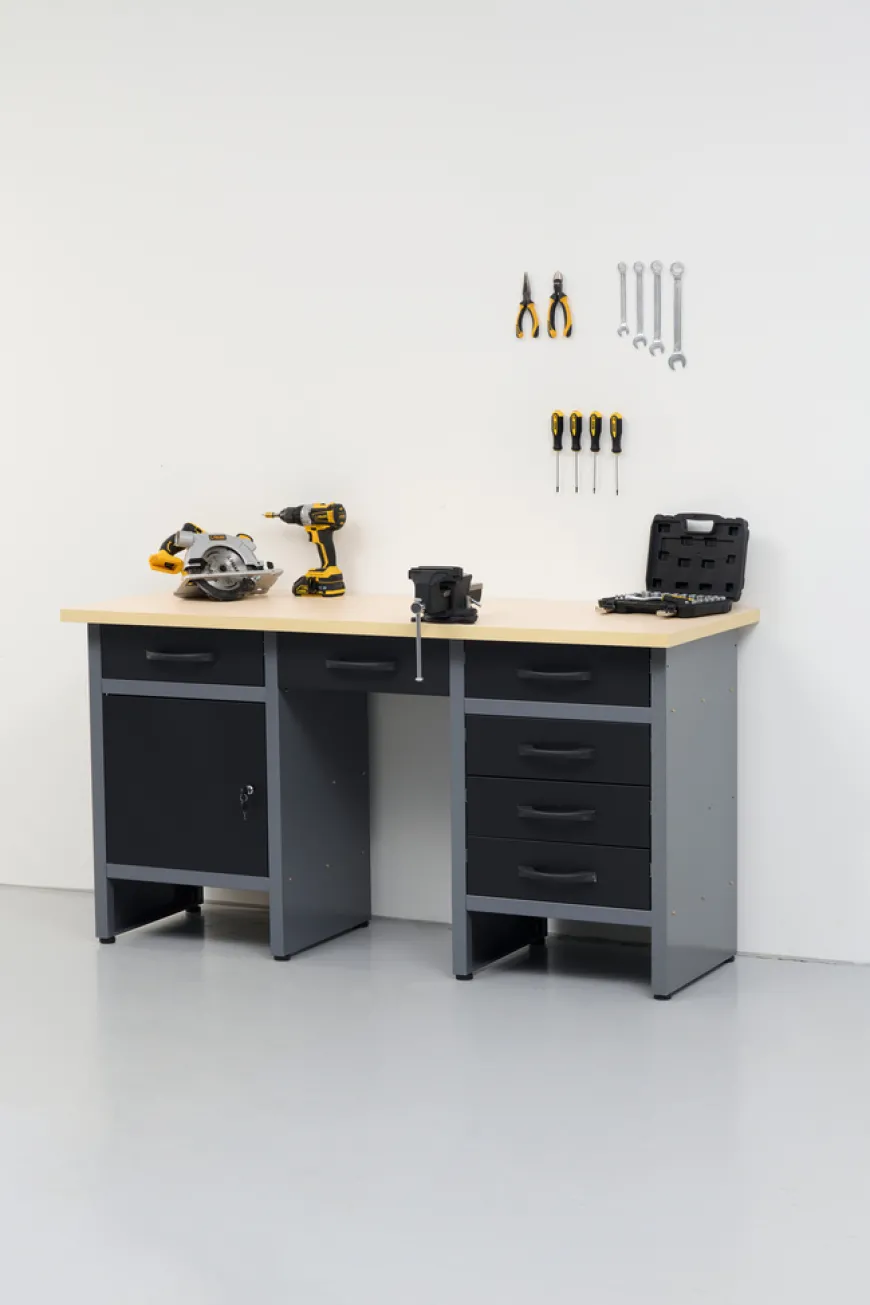 Arbeidsbenk med skap/skuffer 160 x 60 x 85 cm