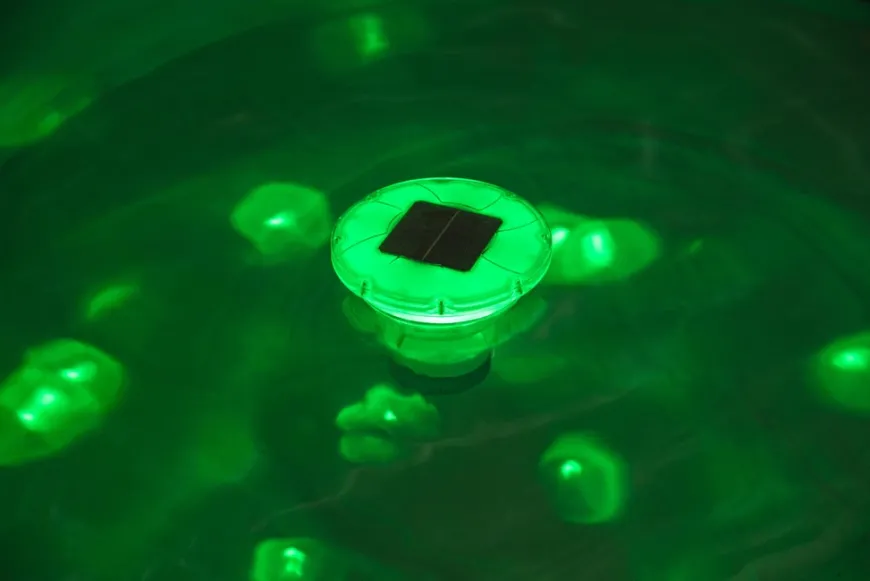 Bestway Solarglow LED kjemikaliedispenser