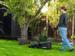 Bosch Rotak 18V-32 batteridrevet gressklipper