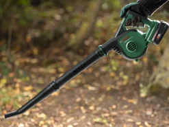Bosch UniversalLeafBlower 18V-130 løvblåser